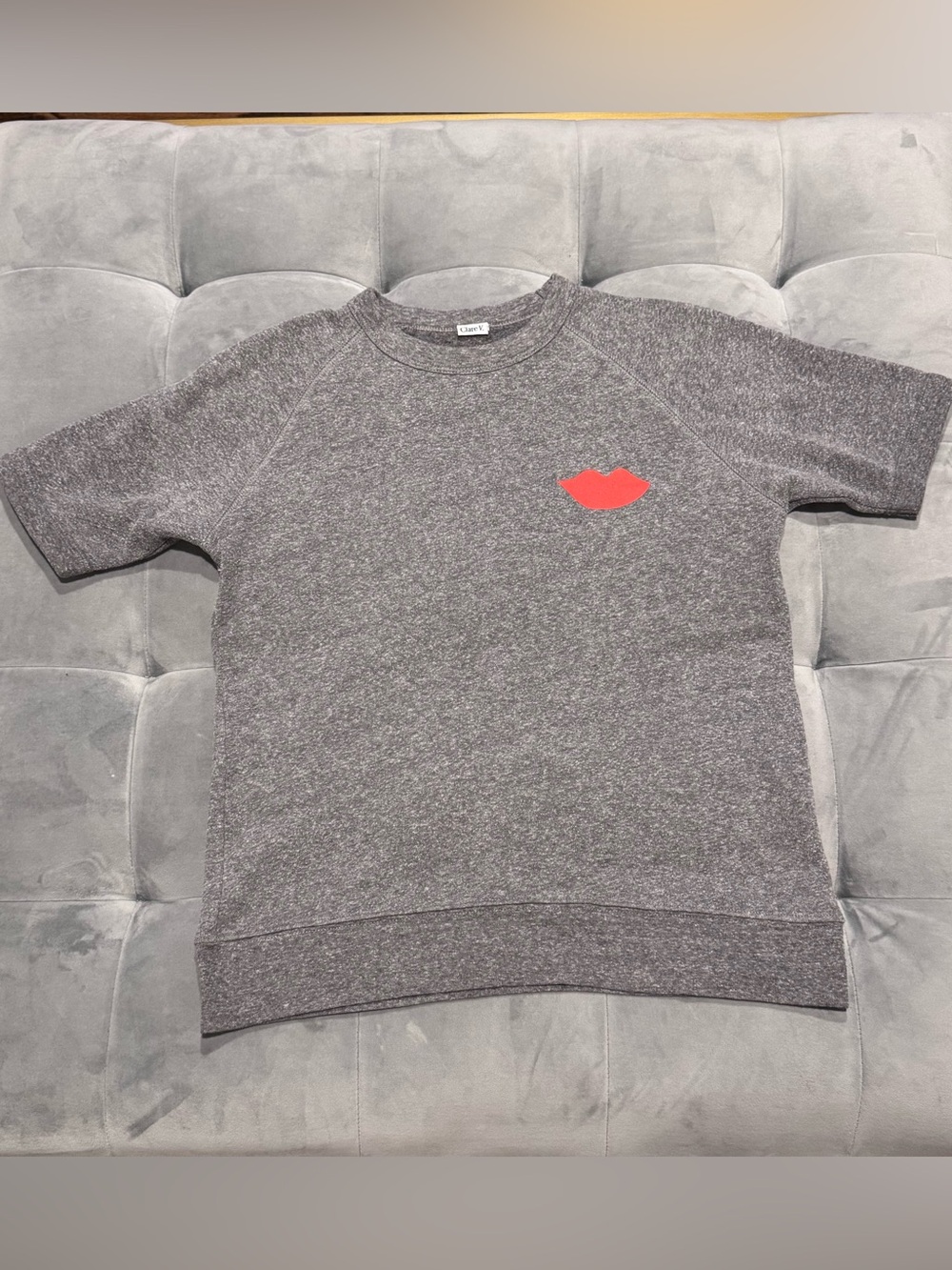 Clare V. Heather Grey Crewneck Sweatshirt Short Sleeve T Shirt With Red Lips XS